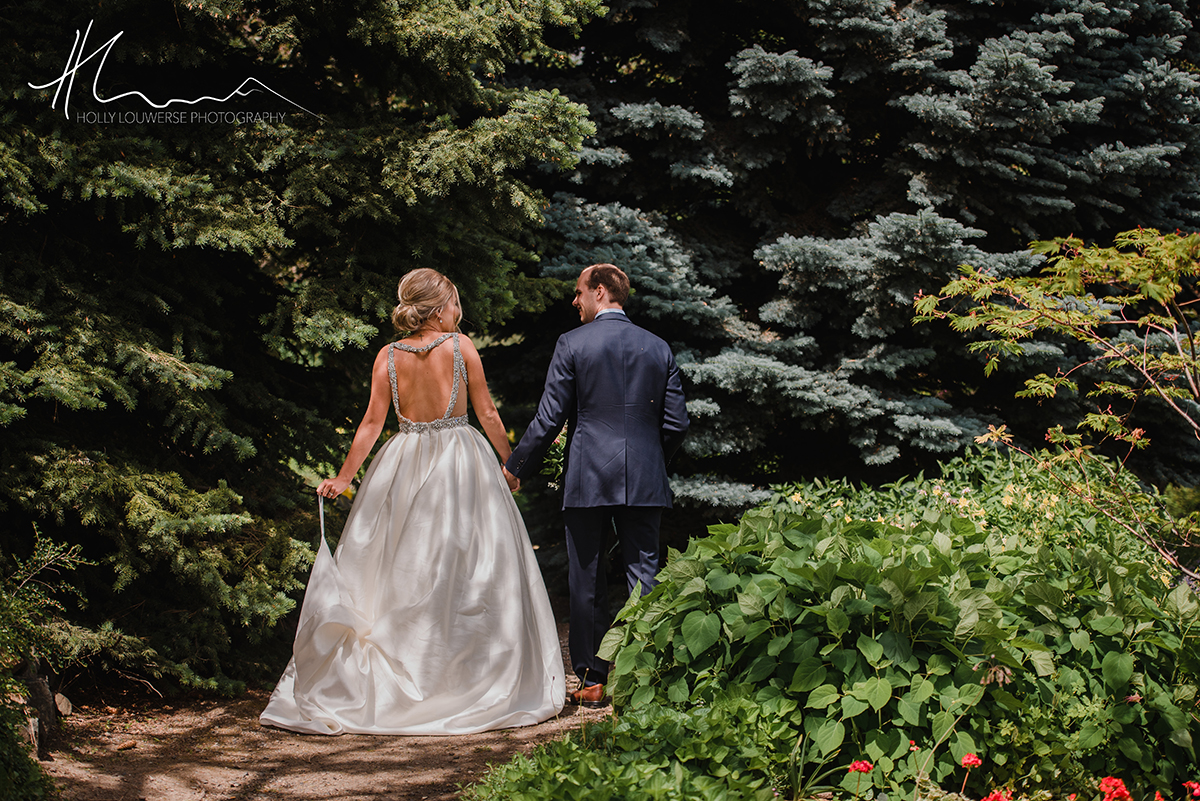 Photo of a wedding ceremony in the TRU Horticulture Gardens